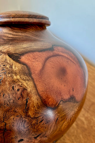 Mulberry Burl Individual Size Urn With Screw On Lid