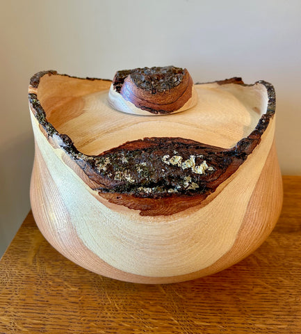 Honey Locust Bark Edge Individual Size Urn With Screw On Lid