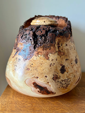 Cherry Bark Edge Individual Size Urn With Screw On Lid
