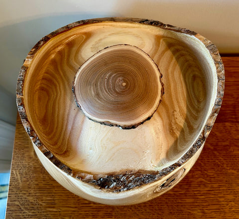 Catalpa Bark Edge Individual Size Urn With Screw On Lid