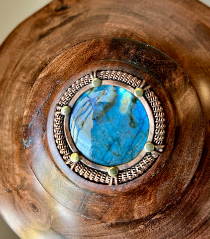 Red Gum Individual Size Urn With Screw On Lid