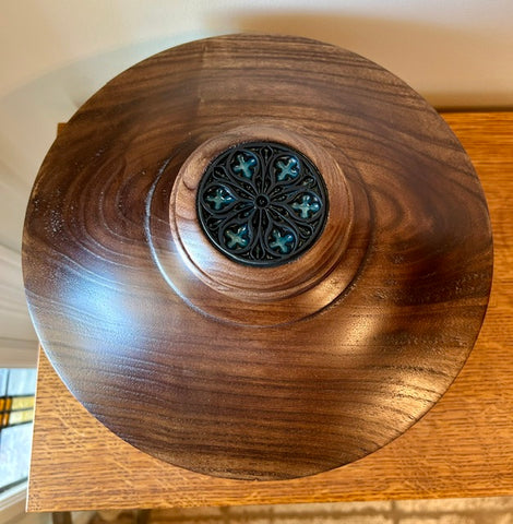 Catalpa Individual Size Urn With Screw On Lid