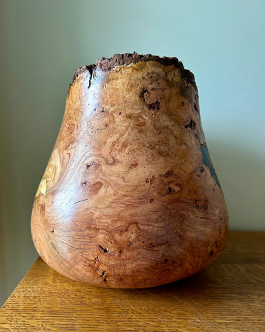 Cherry Bark Edge Individual Size Urn With Screw On Lid