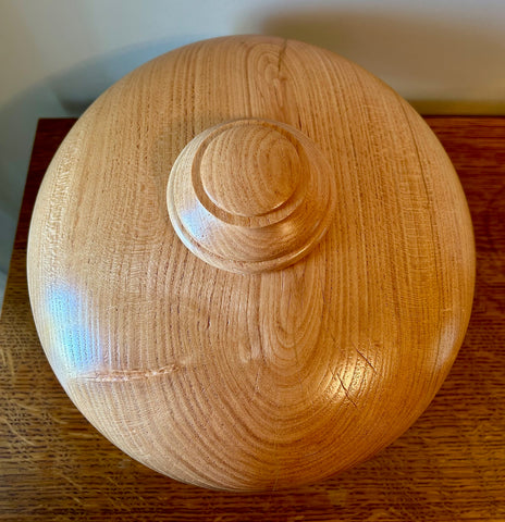 Honey Locust Individual Size Urn With Screw On Lid