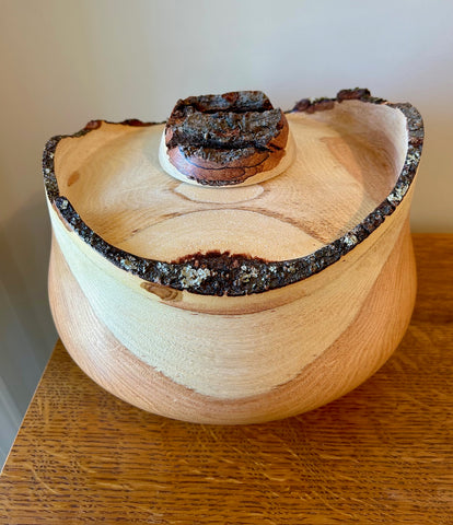 Honey Locust Bark Edge Individual Size Urn With Screw On Lid