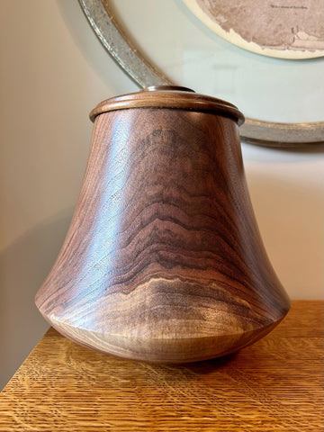 Walnut Individual Size Urn With Screw On Lid