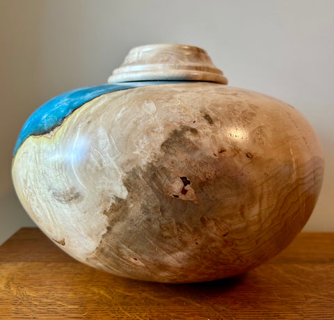Maple Burl Individual Size Urn With Screw On Lid