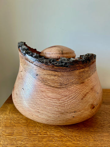 White Oak Bark Edge Individual Size Urn With Screw On Lid