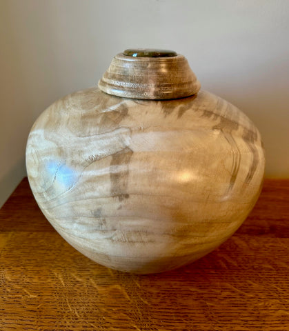 Curly Maple Individual Size Urn With Screw On Lid