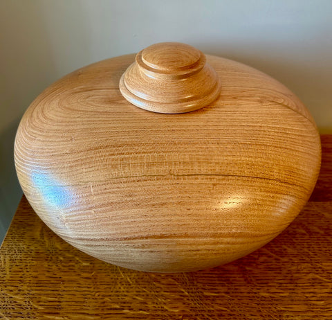 Honey Locust Individual Size Urn With Screw On Lid