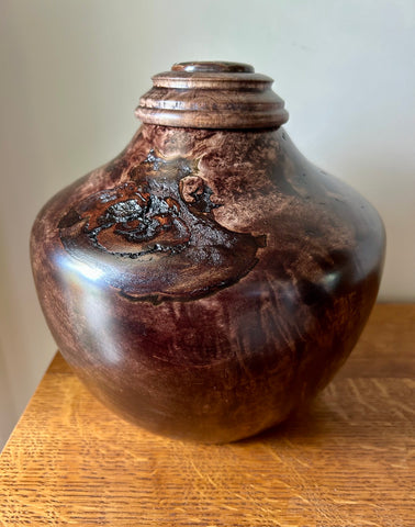 Maple Burl Individual Size Urn With Screw On Lid